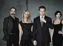 全面失控：跌落神坛的美式潮牌