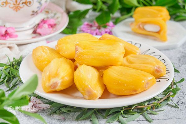 公鸡打鸣，母鸡下蛋