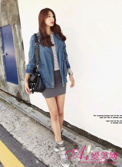 公鸡打鸣,母鸡下蛋